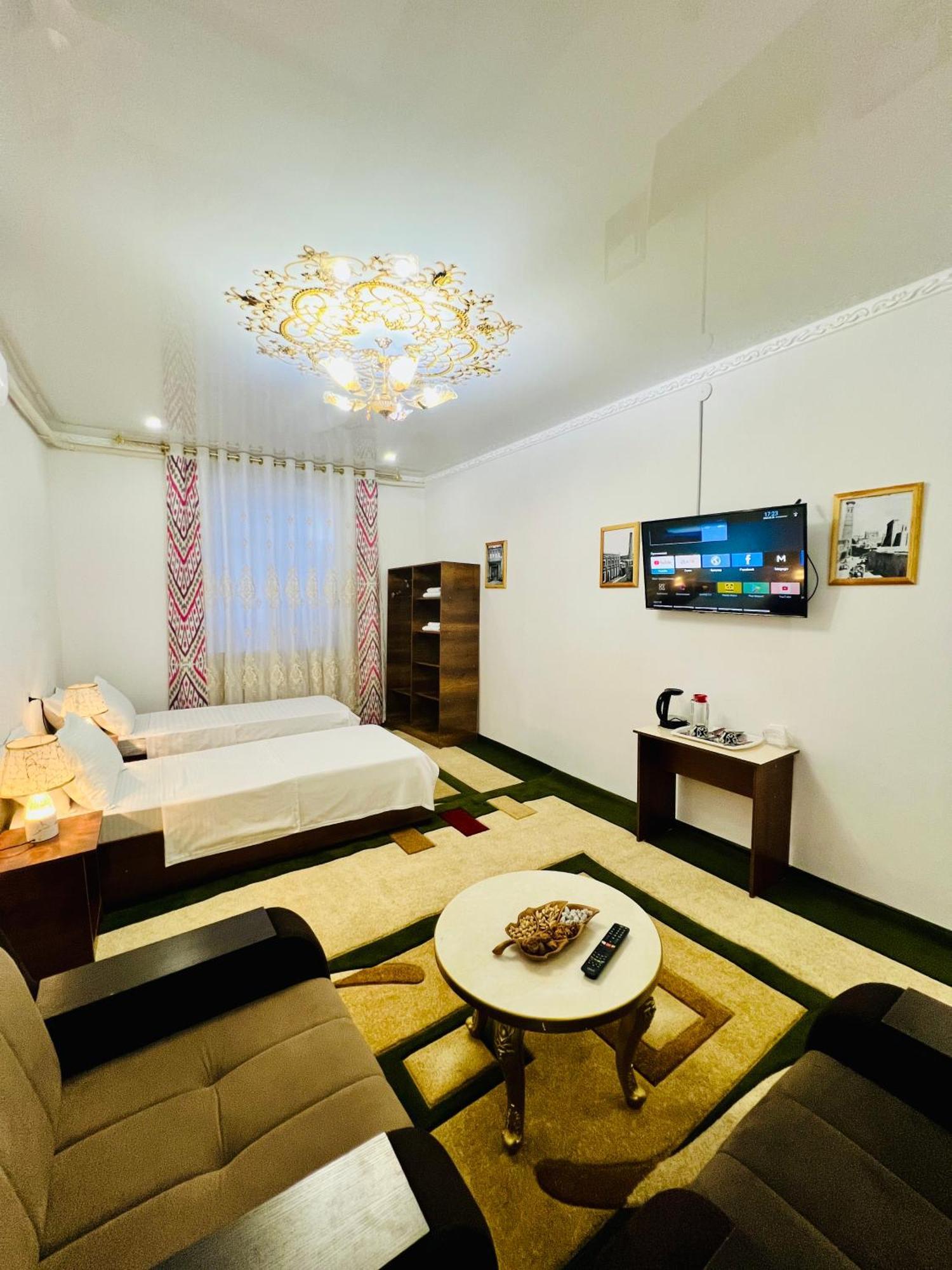 Gold Khiva Bed & Breakfast ภายนอก รูปภาพ
