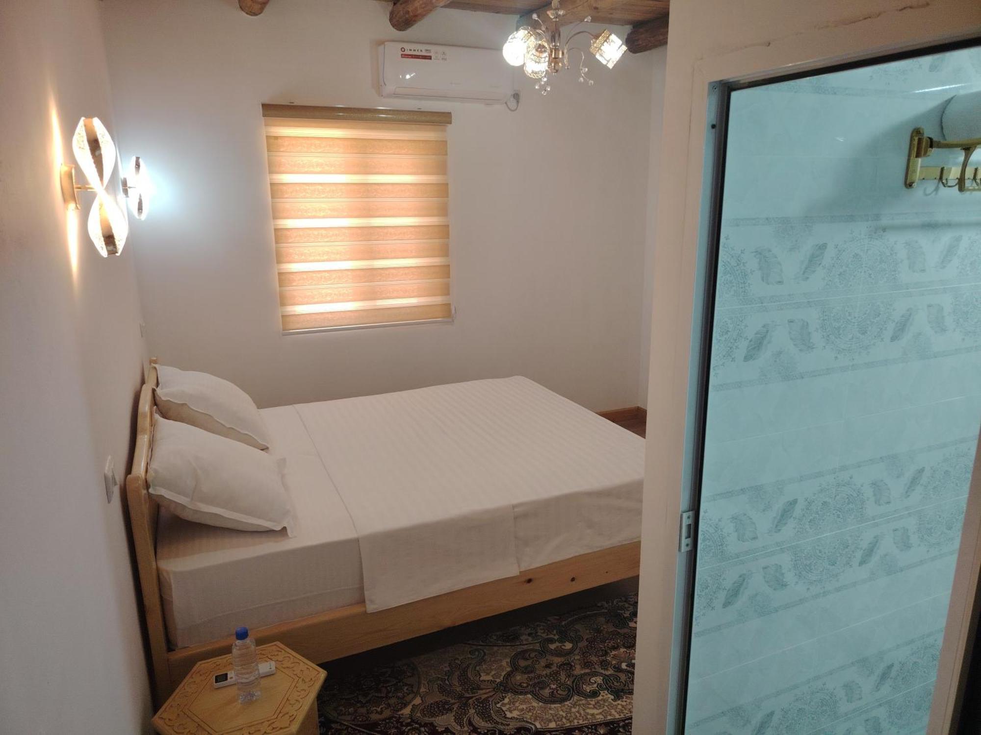 Gold Khiva Bed & Breakfast ภายนอก รูปภาพ